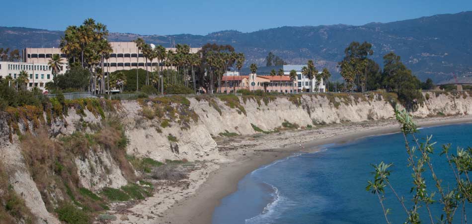 Major Event Trailers provides portable restroom trailers for weddings in Goleta CA