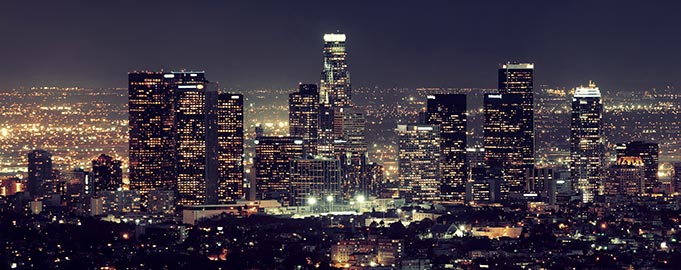 Major-Event-Trailers-Los-Ageles-City-Skyline-at-night