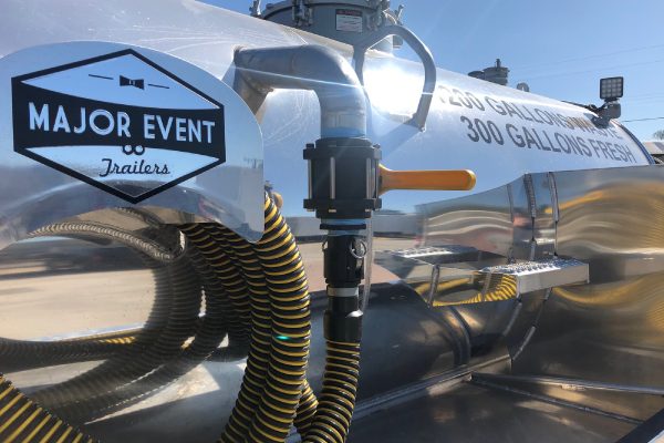1200-Gallon-Fresh-and-300-Gallon-Waste-Water-Service-Pump-Truck